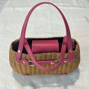 Kate Spade straw handbag color tan straw and dark pink